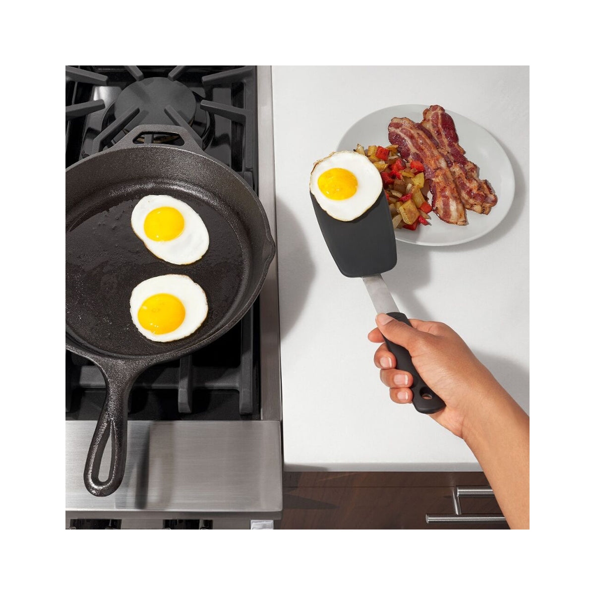 OXO SMALL SILICONE FLEXIBLE TURNER