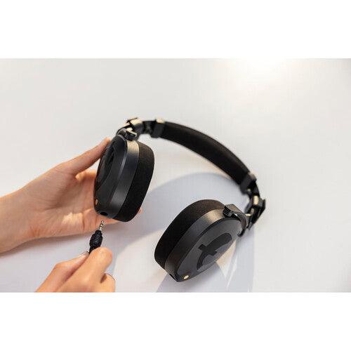RODE NTH-100 Professional Closed-Back Over-Ear Headphones (Black)