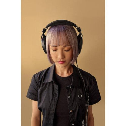 RODE NTH-100 Professional Closed-Back Over-Ear Headphones (Black) - Cinegear Middle-East S.A.L