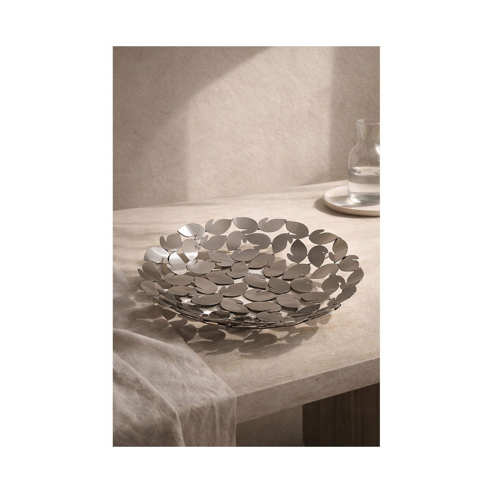 Round Stainless Steel Fruit Basket – Black Nickel Finish