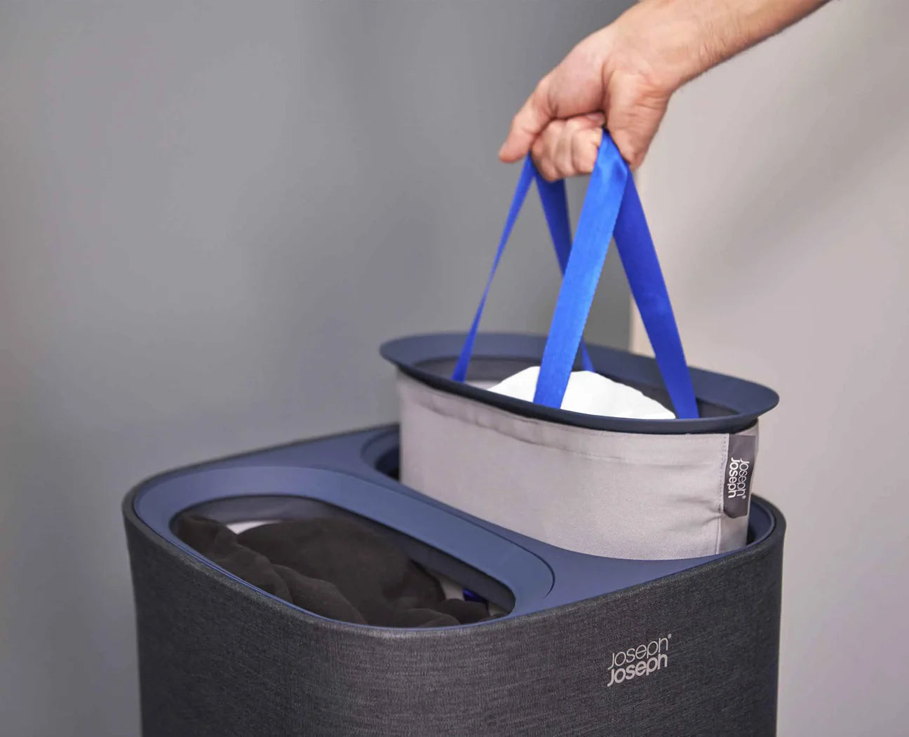 Joseph Joseph Tota 60L laundry basket