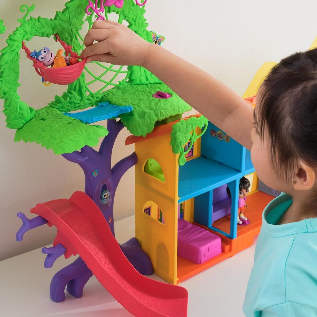 Spin Master Dora Explore & Play Rainforest Casita Playset Spin Master
