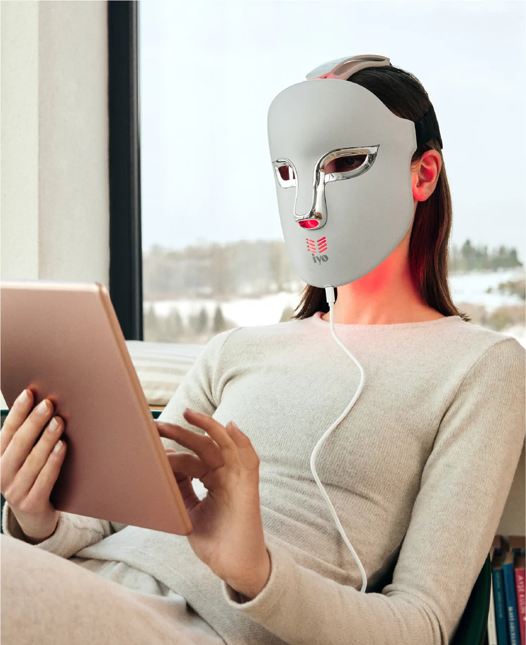 IYO LED LIGHT FACE MASK