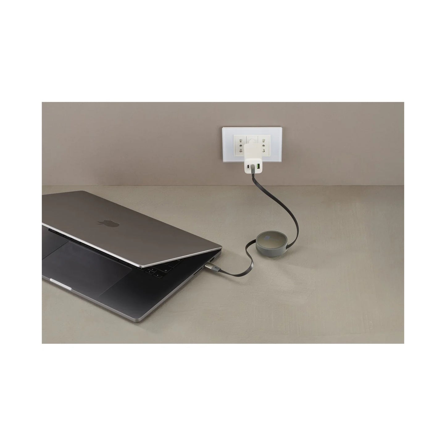 USBDATAROLLER5A1MK / CABLE C2C RETRACTABLE 5A 100W 1M