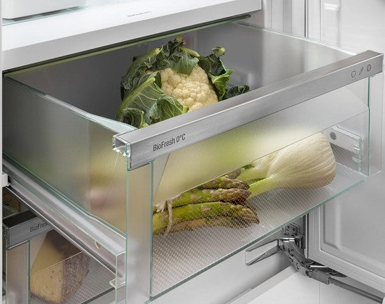 LIEBHERE 10 CF Refrigerator 2 Doors Bottom Freezer White
