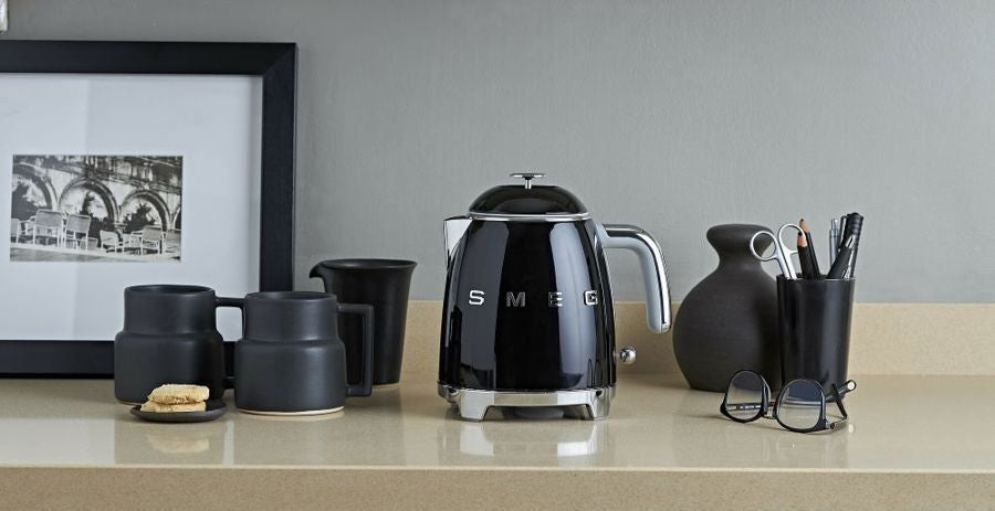 Smeg Mini Kettle 0.8L Black