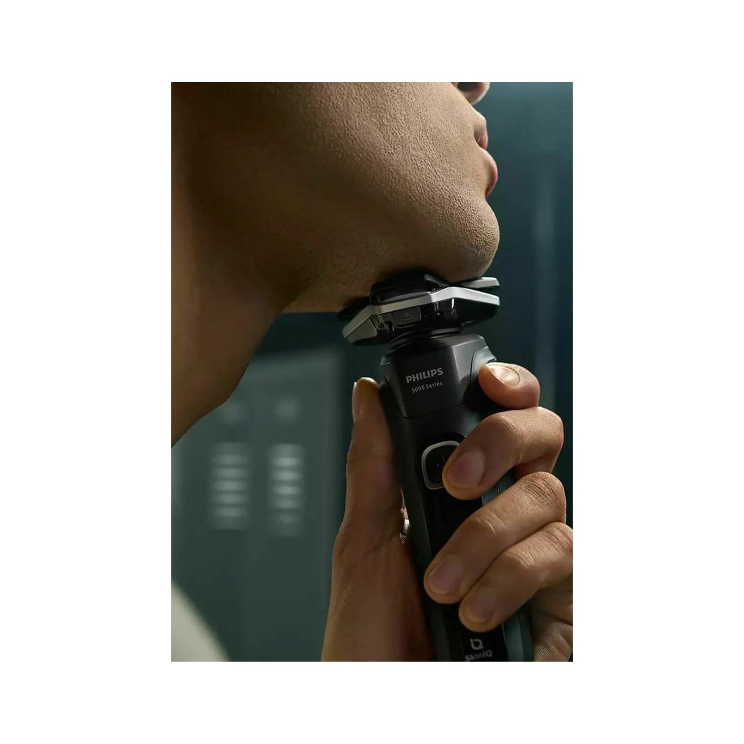 Philips wet & Dry electric shaver with SkinIQ technology PHILIPS