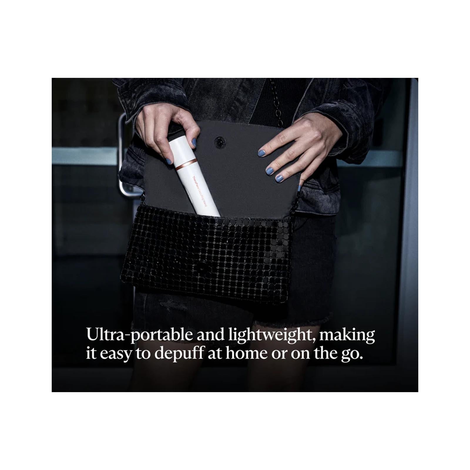 TheraFace Depuffing Wand, White
