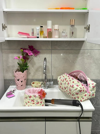 Large Capacity Strawberry Hair Dryer Storage Bag – Travel Hair Tool Organizer (Yellow) CHN