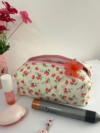 Large Capacity Strawberry Hair Dryer Storage Bag – Travel Hair Tool Organizer (Yellow) CHN